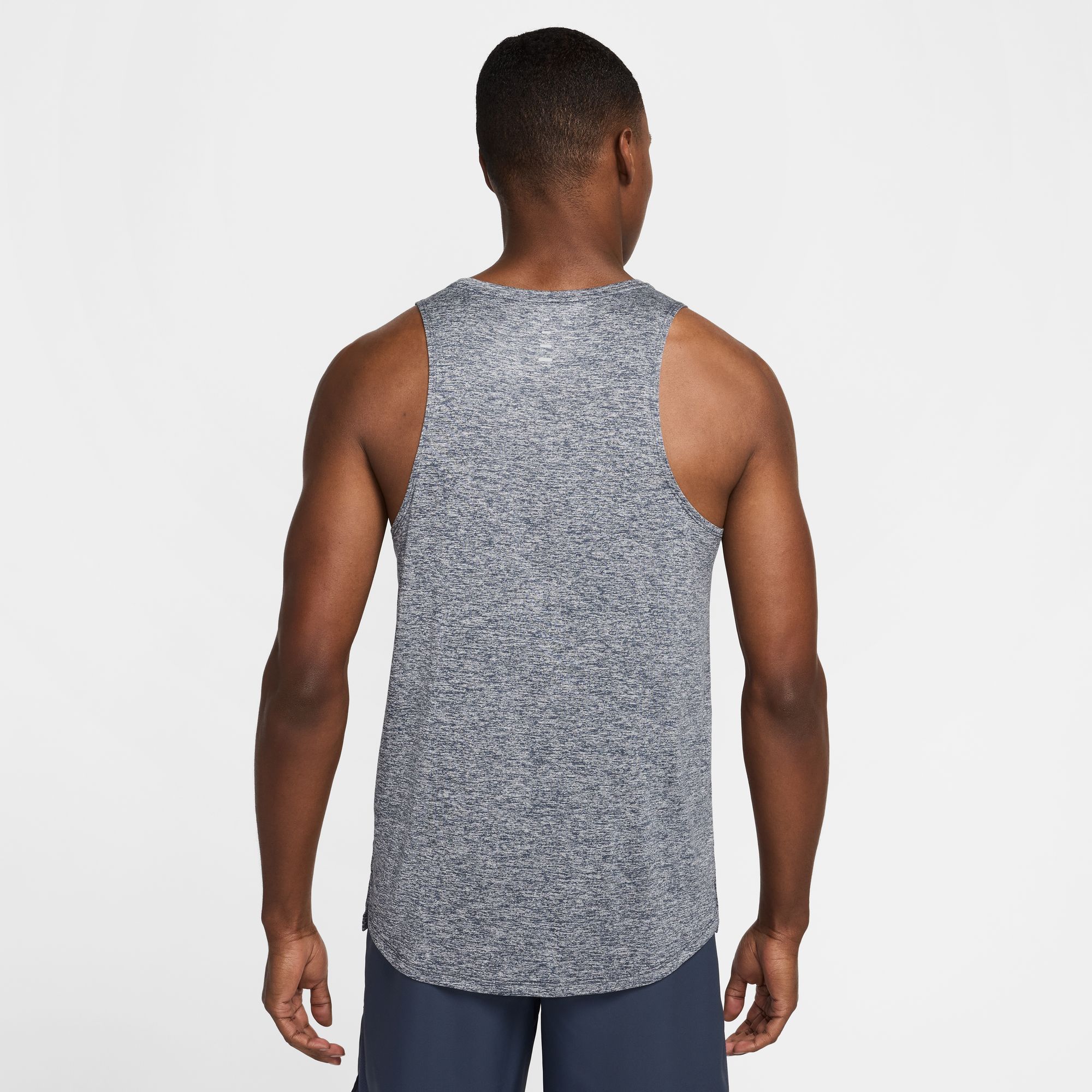 Nike DRI-FIT ADV タンクトップ 2色セット Nike DRI-FIT ADV タンクトップ 2色セット ウォーキング
