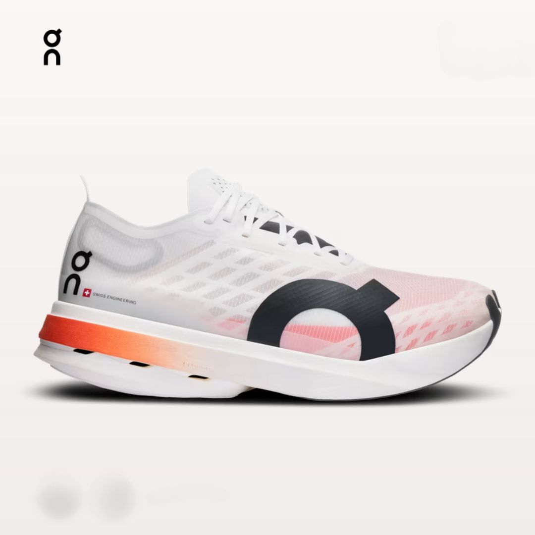 On Cloudboom Strike 25.0㎝【美品】 On Women's Cloudboom Strike White